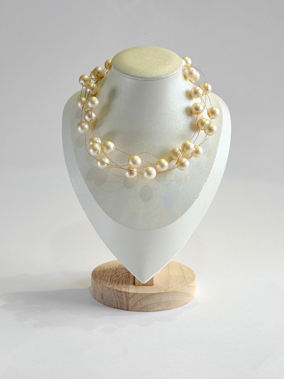 Colar Pérolas Arame