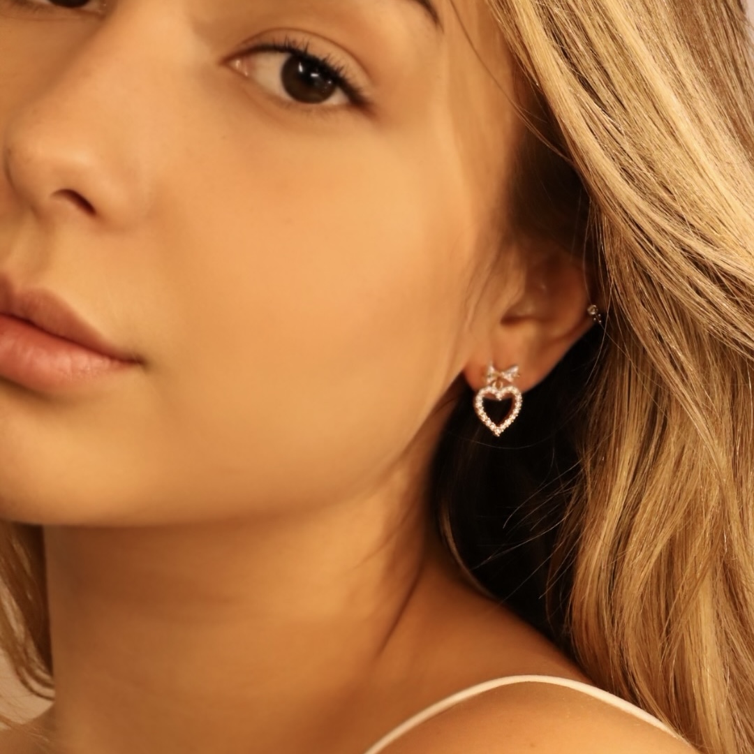 Brinco Coração Com Laço