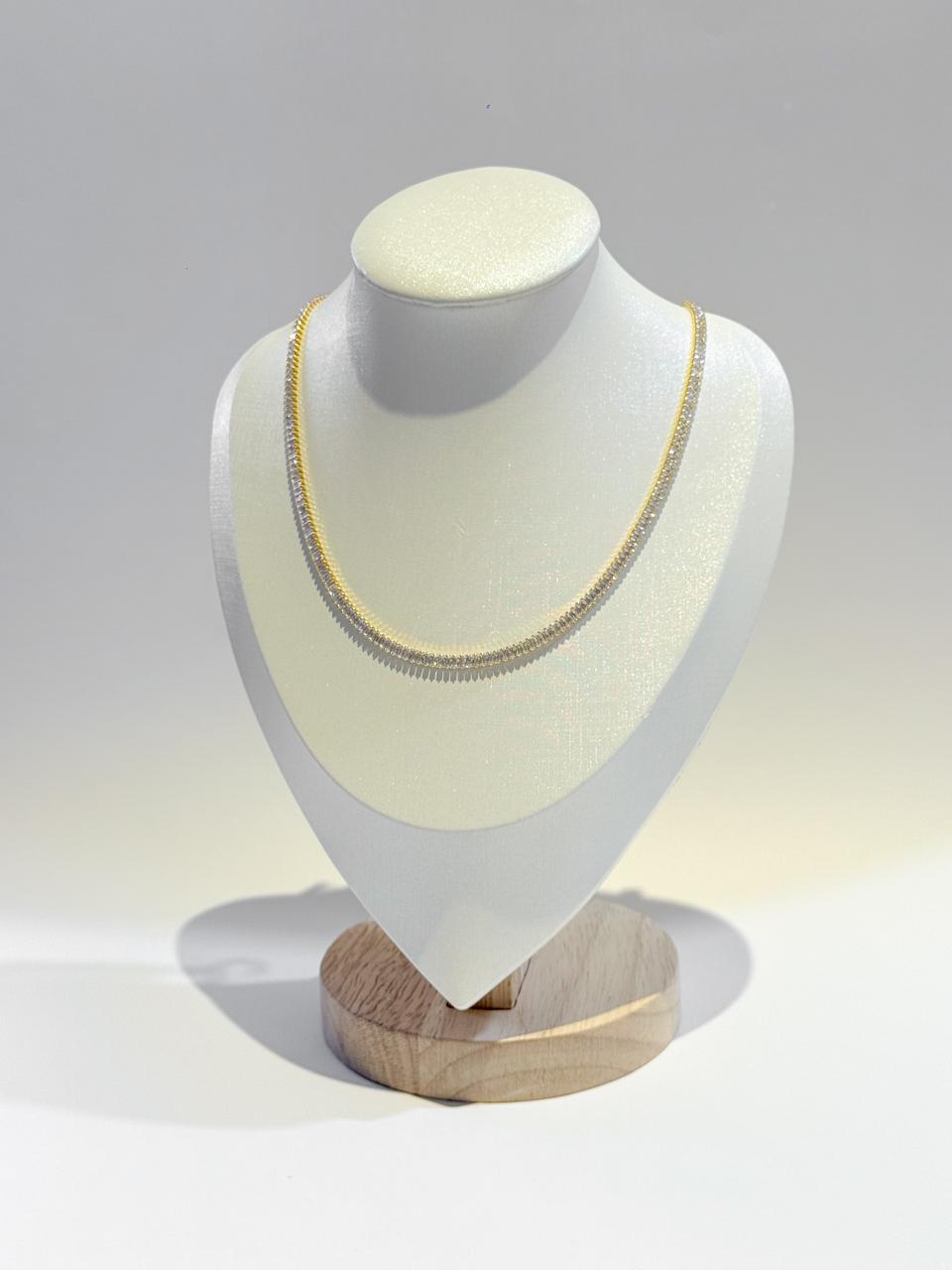 Colar zircônias baguete