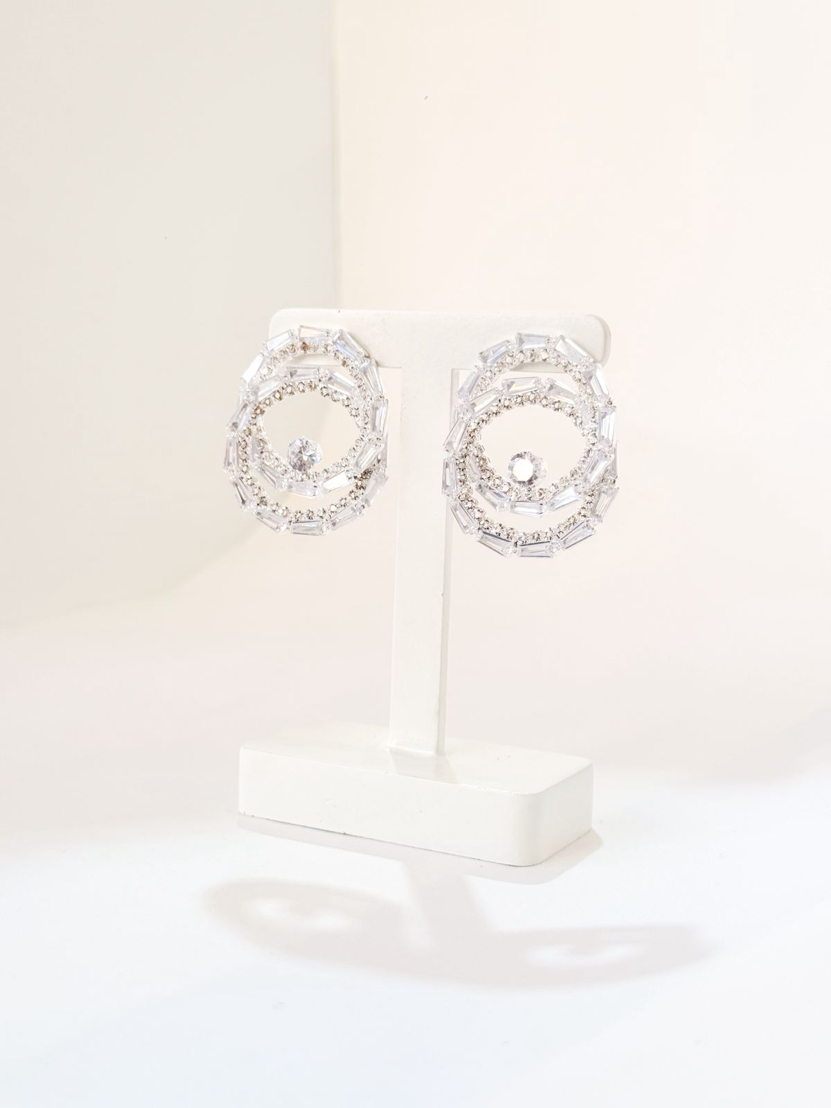 Brinco Festa circulo duplo Strass