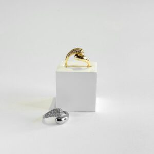 Anel gota dupla cravejada